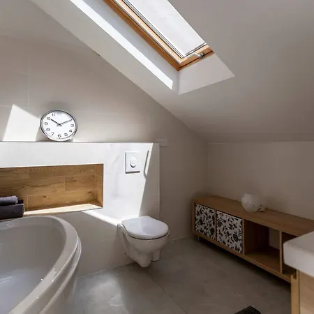 Apartman Garden House Near Andrassy 4br Design Gem Budapest